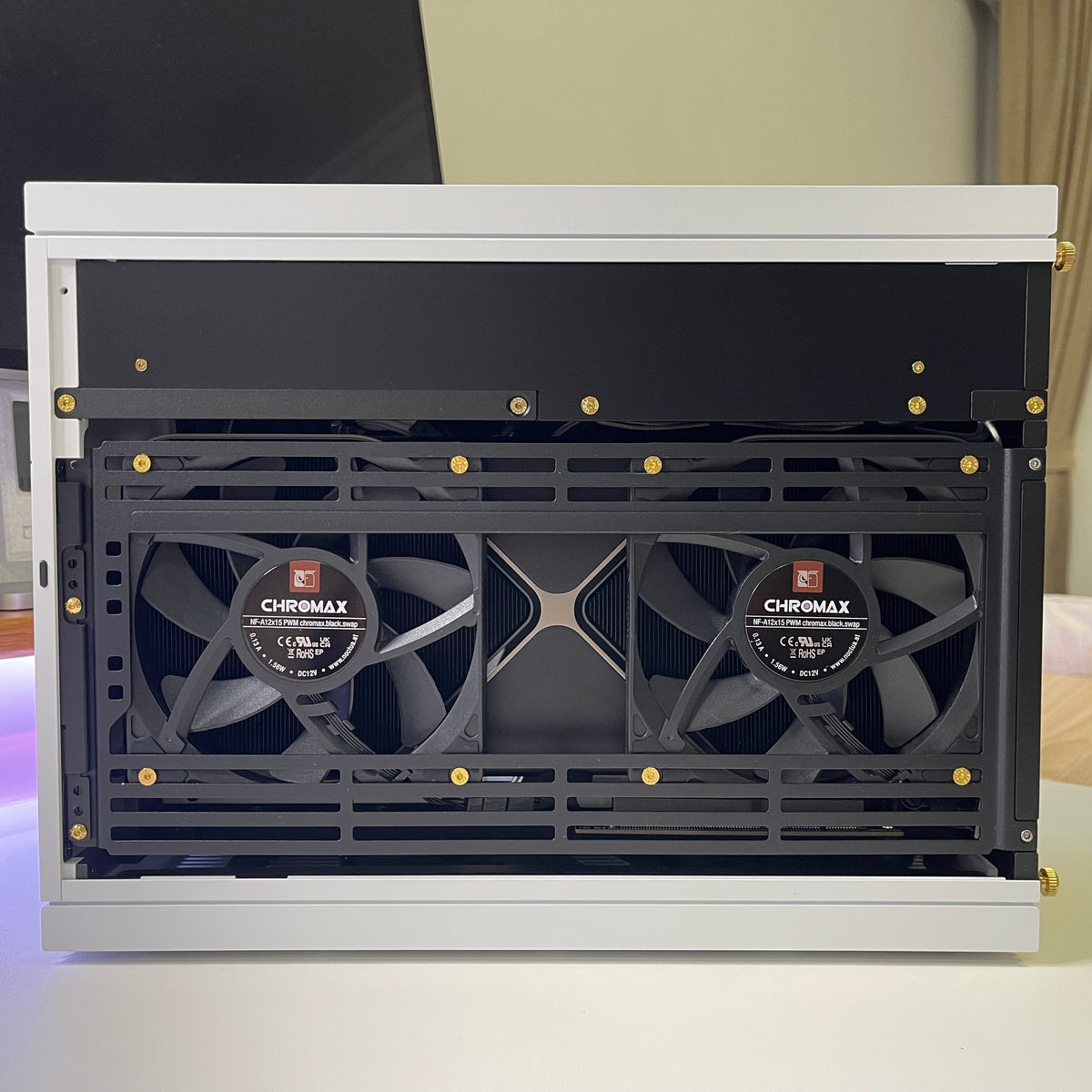 FormD T1 RTX 5080/5090 FE Reverse Mount Integrated GPU Bracket