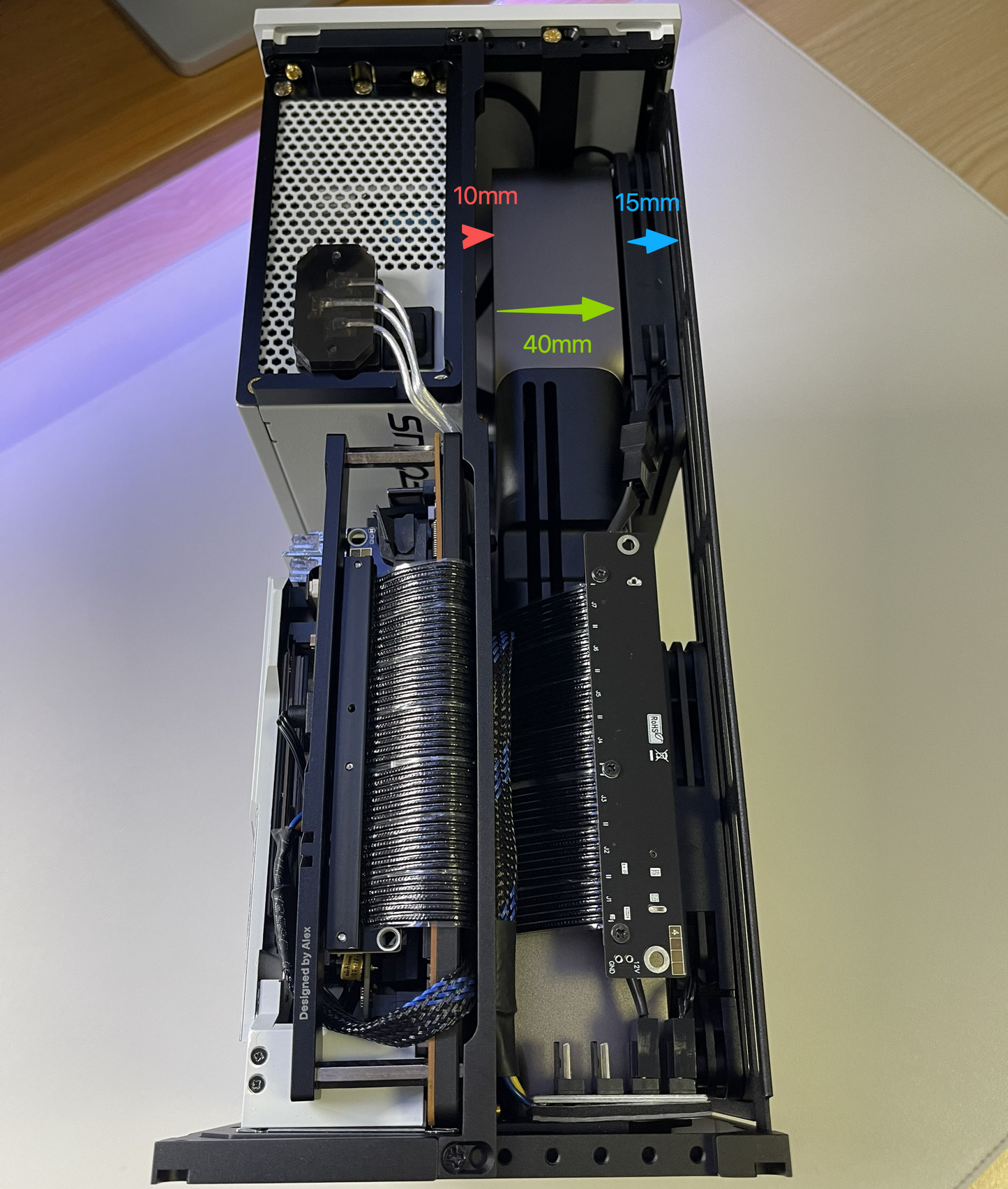 FormD T1 RTX 5080/5090 FE Reverse Mount Integrated GPU Bracket