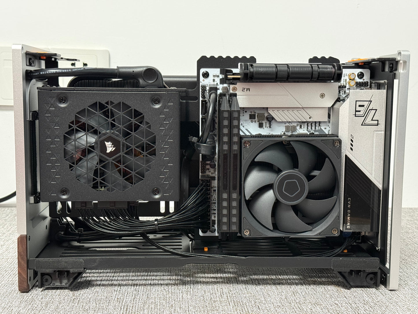 FractalDesign Terra Cables